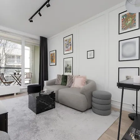 Minimalist Studio Near Rondo Daszynskiego By Noclegi Renters Warszawa Zewnętrze zdjęcie