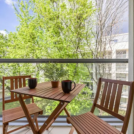 Minimalist Studio Near Rondo Daszynskiego By Noclegi Renters Warszawa Zewnętrze zdjęcie